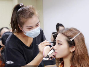 化妆造型全科班
